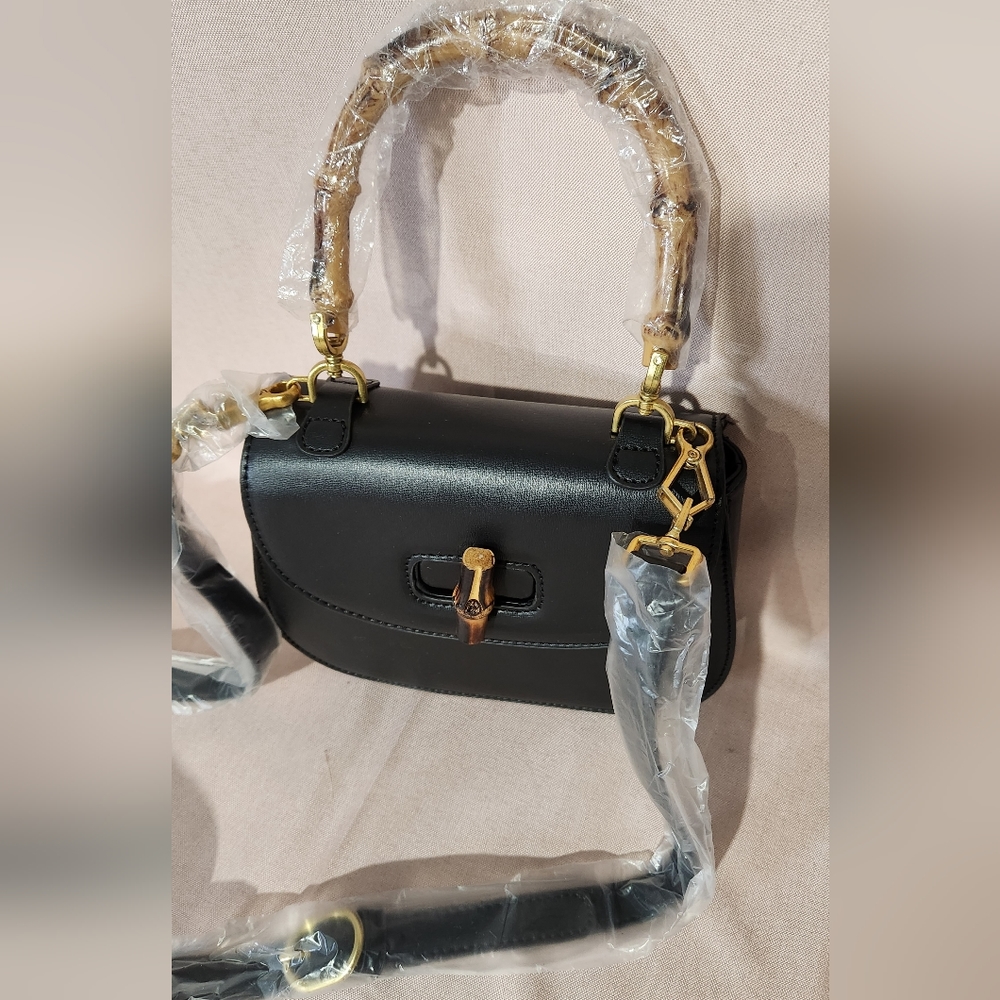 NWOT Boutique style Bamboo handle & turn lock Crossbody purse.